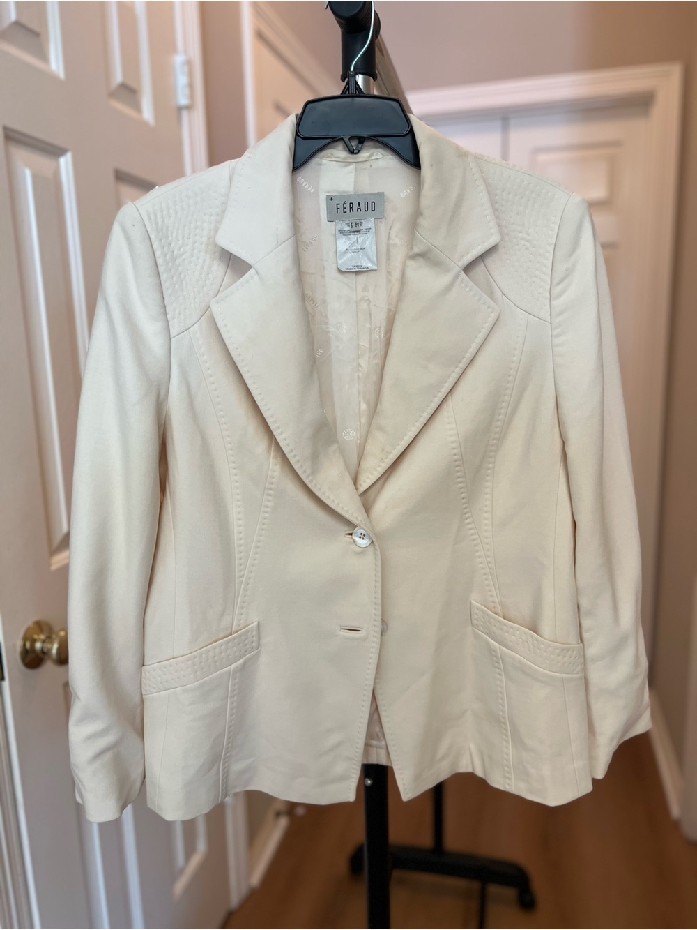 Louis Feraud Cream Tailored Single-Button Blazer